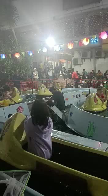 vLog HoLiday PRJ 2022 bermain perahu toLong bantu Love vote foLow share coment di buang sayang thanks for watching
