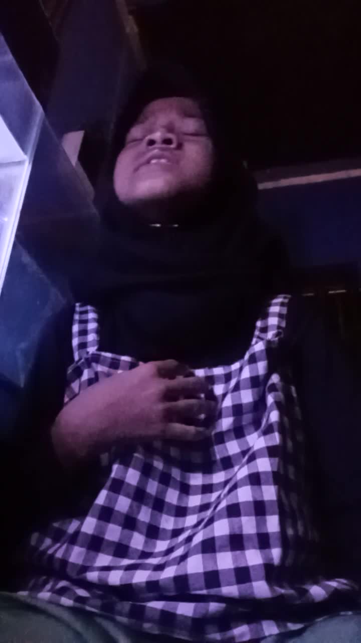 suara nya bisa masuk ikut audisi gak ya,,, 
