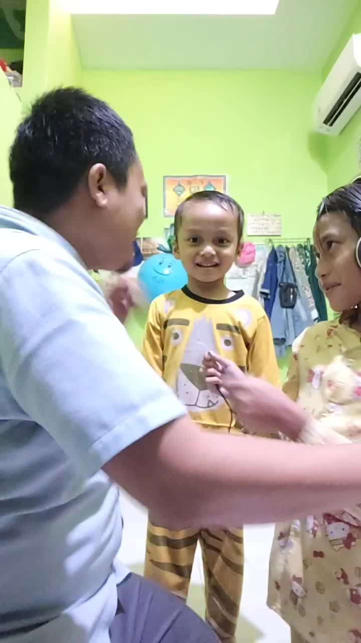 (Nggak percaya Vs butuh kepercayaan) di buang sayang toLong bantu Love vote foLow share coment thanks for watching
