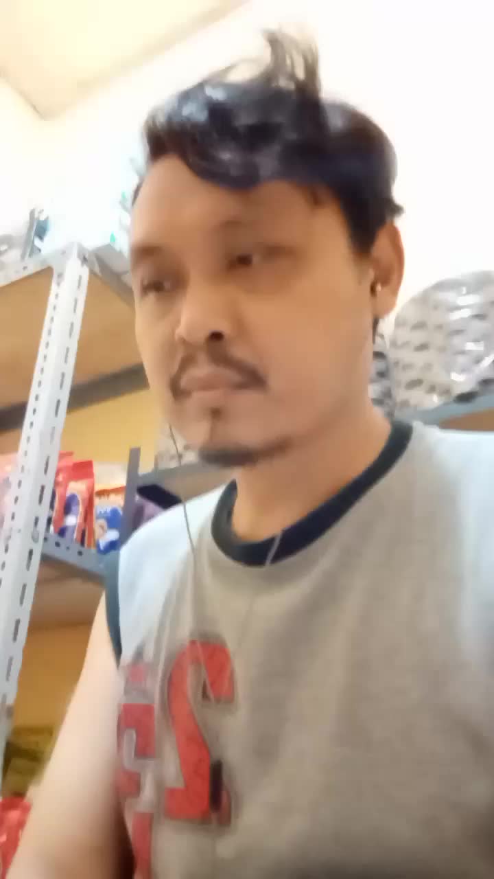 hallo sy epul dari bogor kali ini saya  menirukan pertengkaran elsa