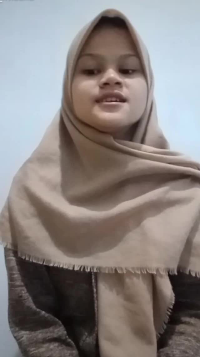 Anisa Fitriani_19 thn_Bandung_Assamualayka