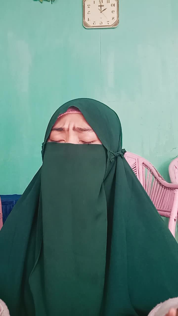 Tasya lestari amelia_19 thn_kota palu_Syaikhona