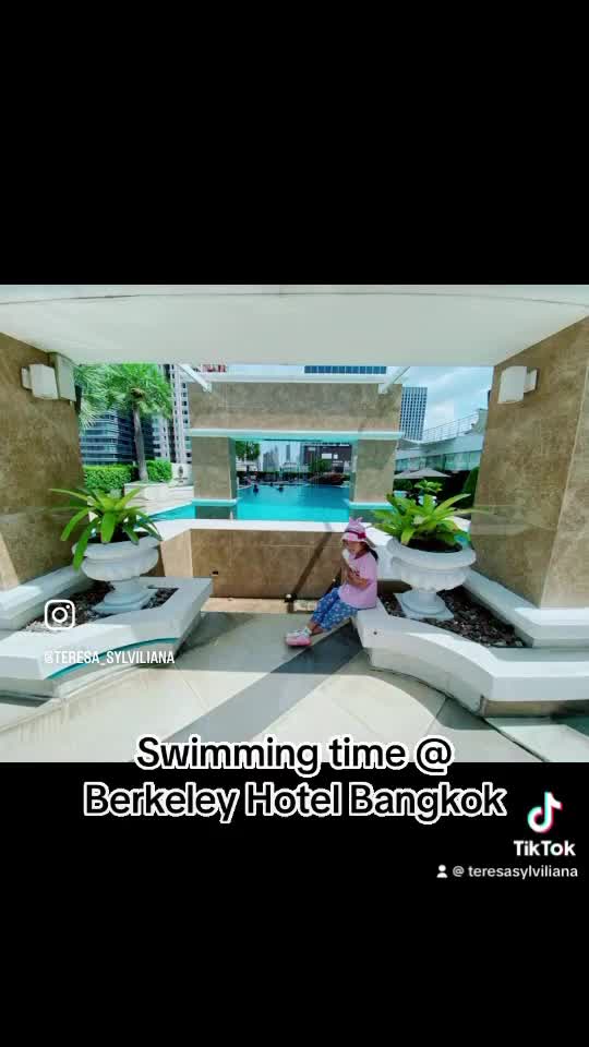 Jalan jalan bersama Teresa 8thn presenter wisata anak🥰instagram@teresa_sylviliana