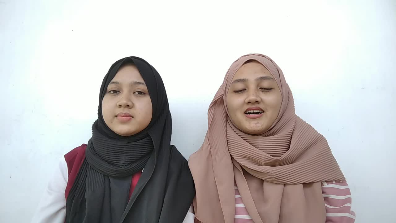 (Khalimatus sa'diyah ft Rahma Iliyun) Cover lagu Tanpa Batas Waktu by Ade Govinda 