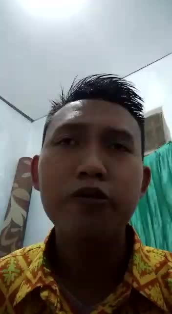 Nama: Heru Puwanto Umur: 20 tahun Kota Asal: Pesisir Barat Krui,Lampung Judul Lagu: Ummi tsumma ummi 