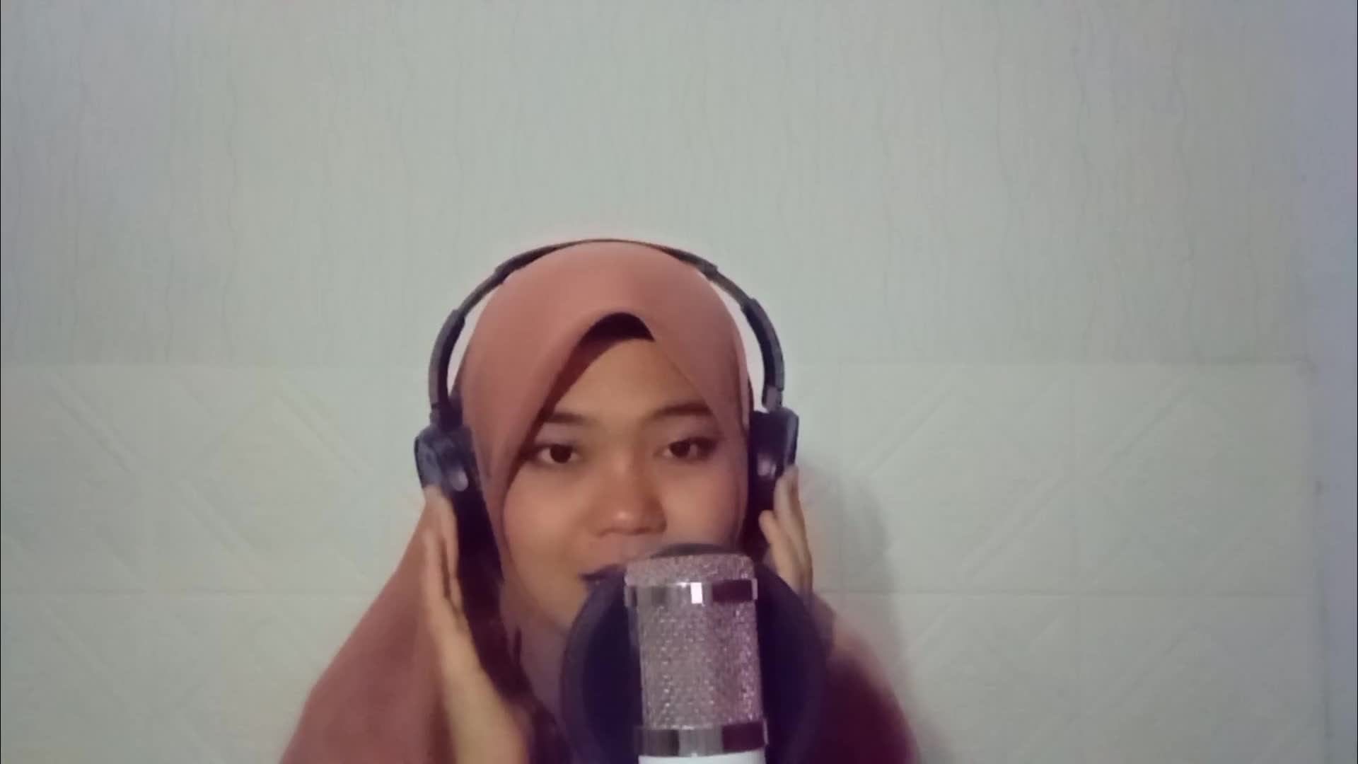 Bismillah. Syair ramadhan challenge. sholawat Sa'adah. Shollu 'anannabi muhammad..   