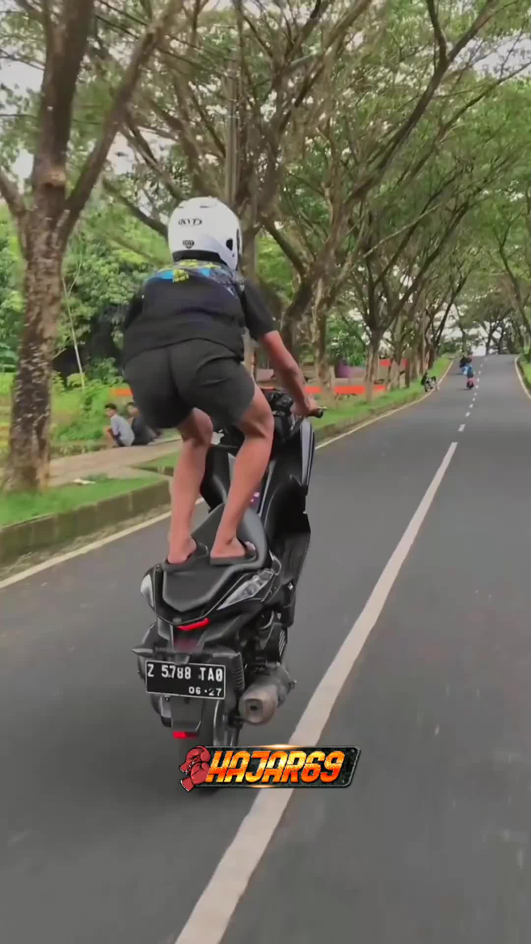 aerox nih bos, senggol dong