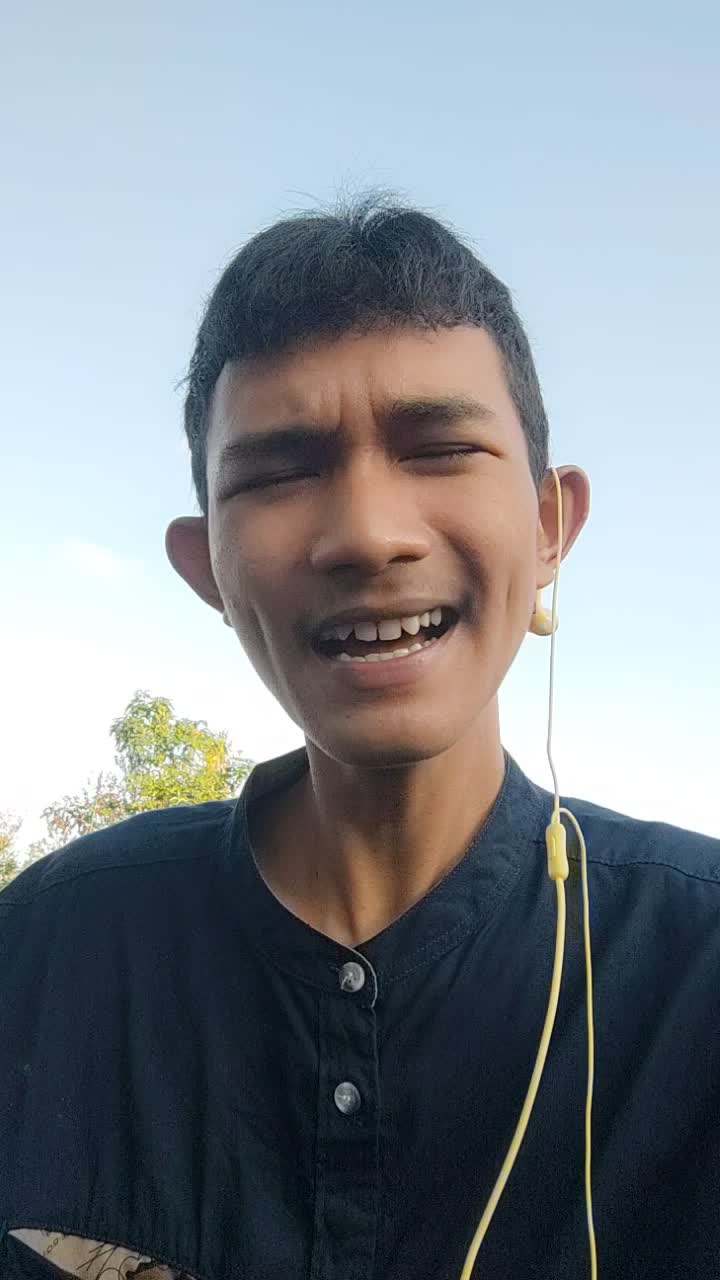ANDIKA EKA PUTRA,17THN,KEPULAUAN RIAU(MEGY Z SAKIT GIGI) 