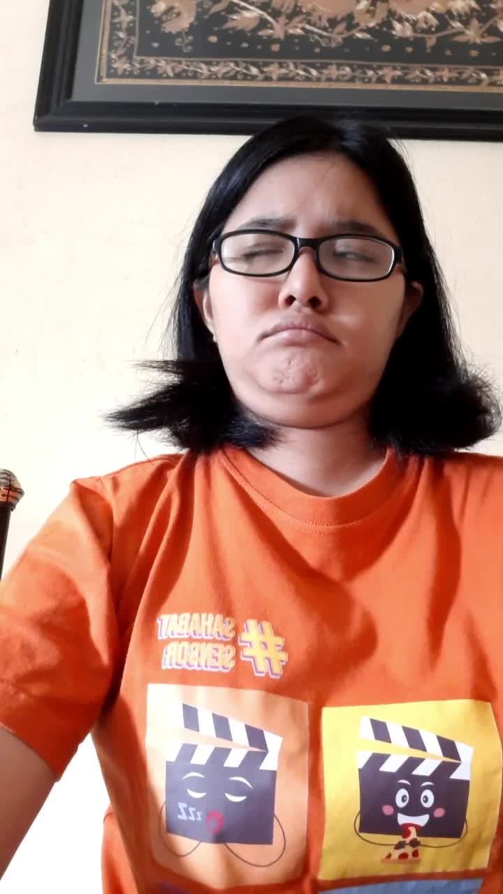 enak aja si om ngomong udah terlanjur. pulsa akoh jadinya habis... 😭😭😭😭😭😭😭