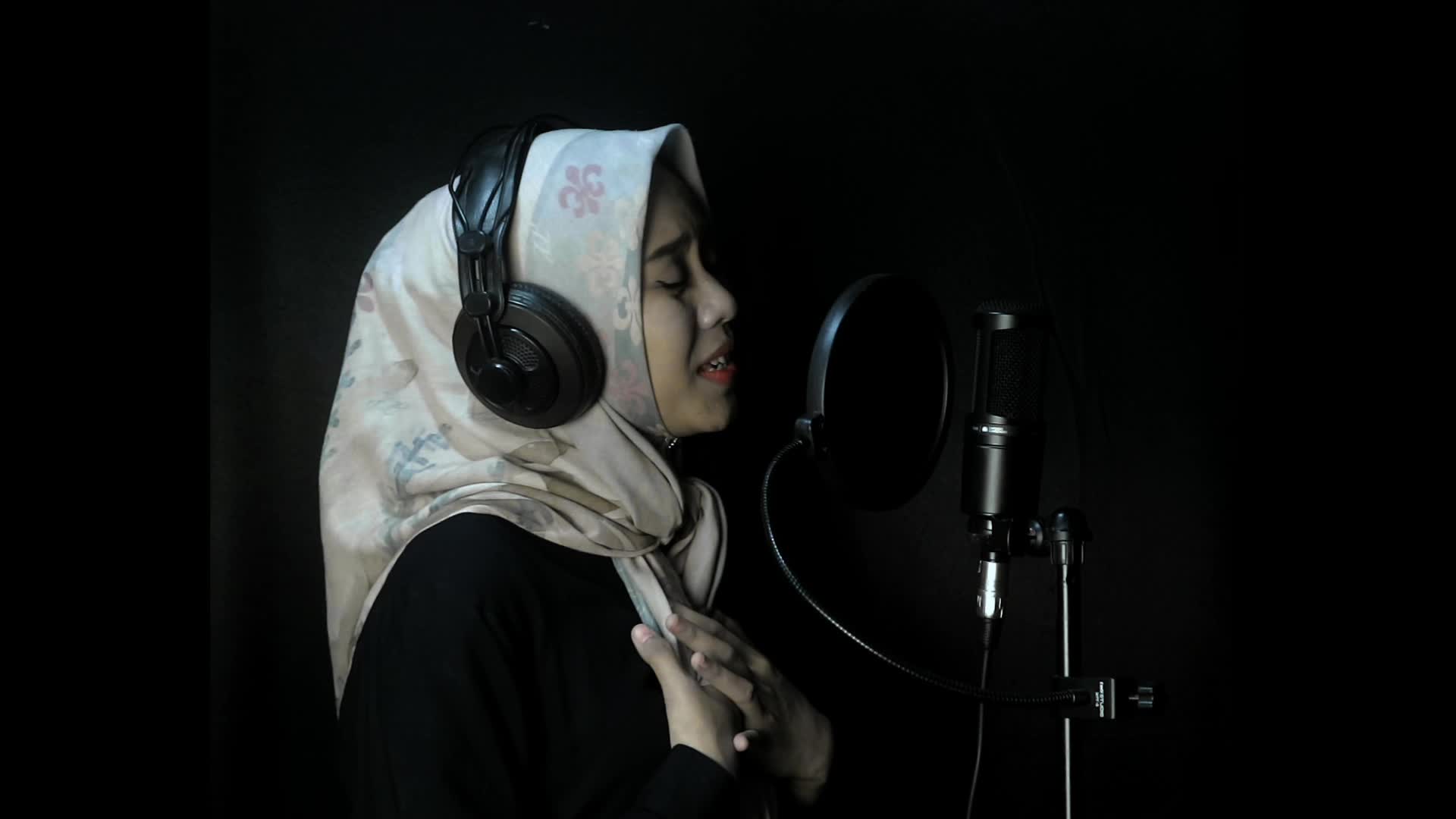 XFI2023 SOLO NAMA YUSI ANDIKA USIA 21 TAHUN KOTA DOMISILI KEDIRI JUDUL LAGU PERAHU KERTAS