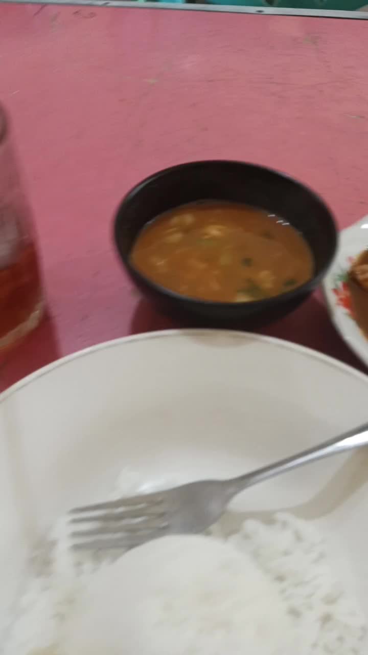 makan siang yg manis2 guys
