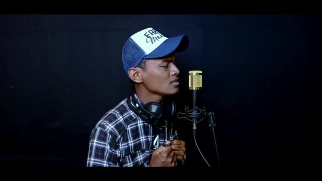 Faris Mahesa - Mungkin Hari Ini Atau Esok Nanti COVER BEST MALE AUDITION #showmeyourvoice