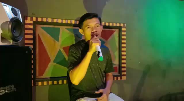 Assalamuallaikum wr.wb perkenalkan saya ZUFRIADI ,asal Medan ,umur 20thn,judul lagu bukan tak mampu -Mirnawati #ONLINEAUDITIONKDI2021
