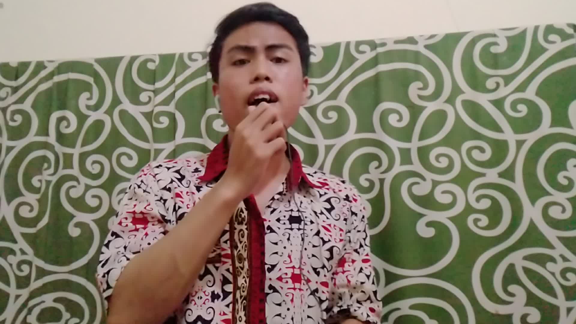 Nama : Dede Ruswa Umur : 22 tahun Asal : Pangandaran, Jawa Barat Domisili : Tangerang Judul Lagu : Tiada Tara cipt Adibal