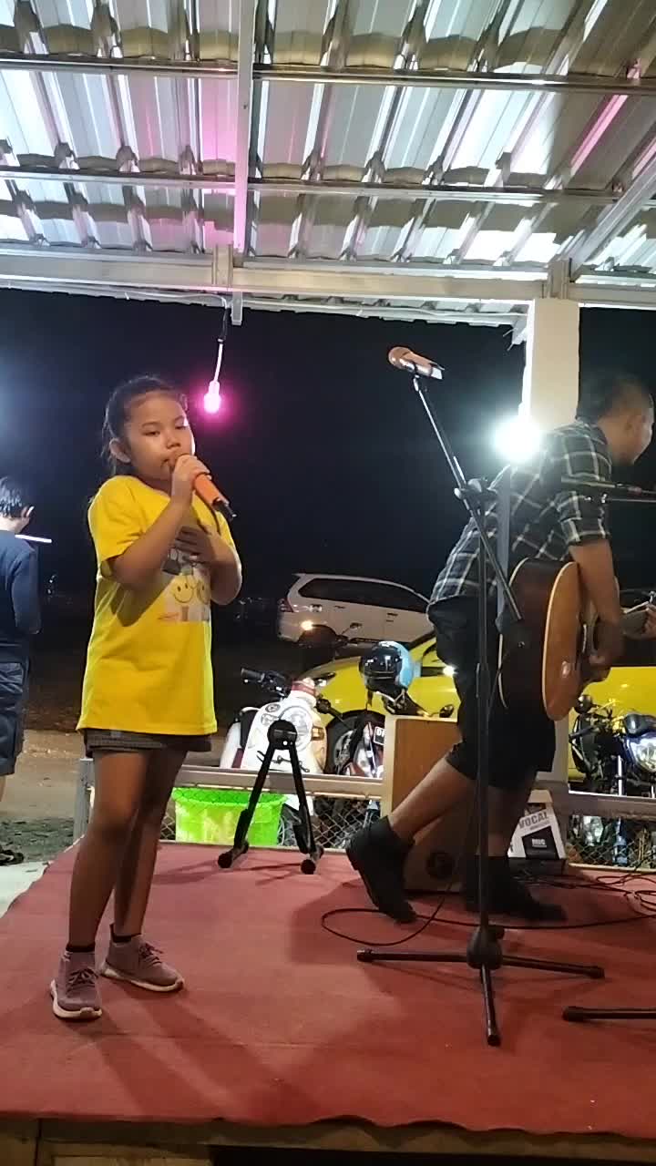 Nadine feat ayah