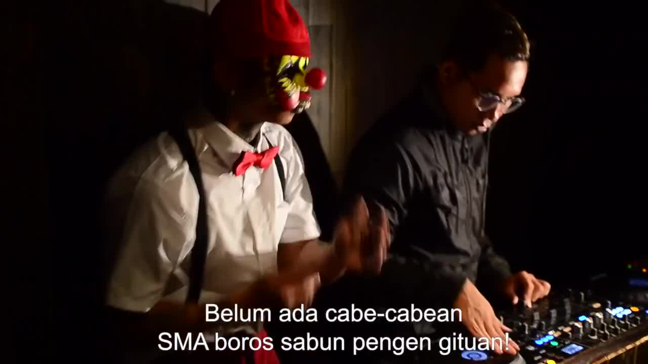 Judul:Kid Jaman Kunow! Song by AriEntahBerantah Menceritakan:(Generasi Jaman Old) Bali #XfactorOriginalSong #XFI2021 #ShowyourX #XFI
