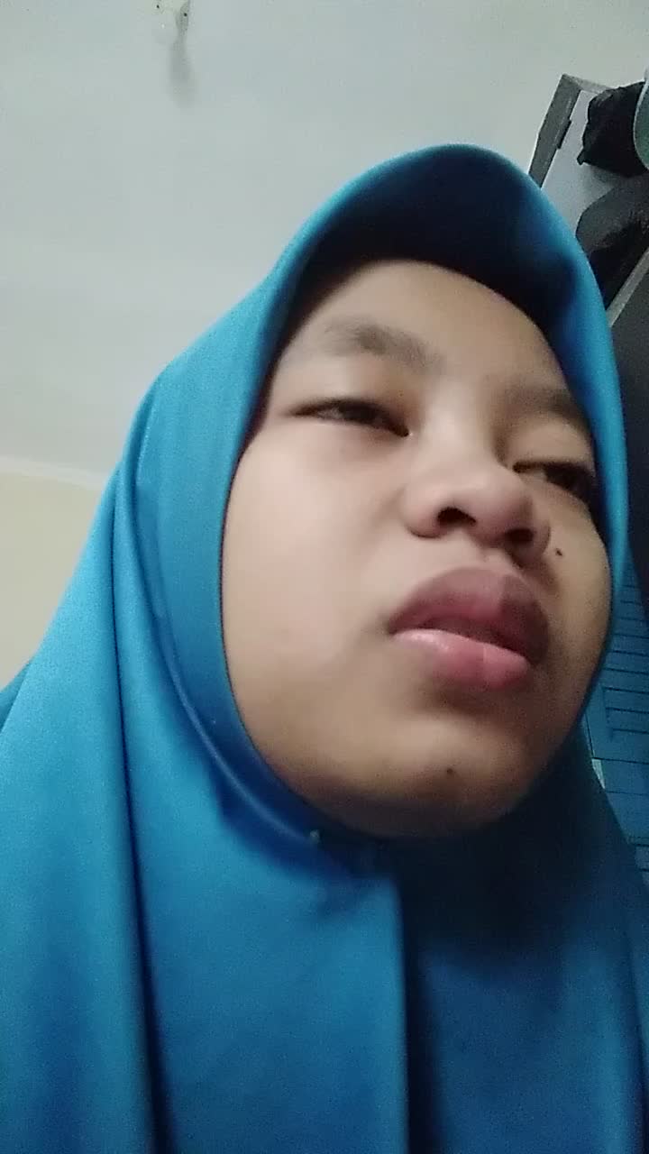 nama:melinda puspita,18 th,jawa timur ....maaf vidio nya agak kurang 🙏