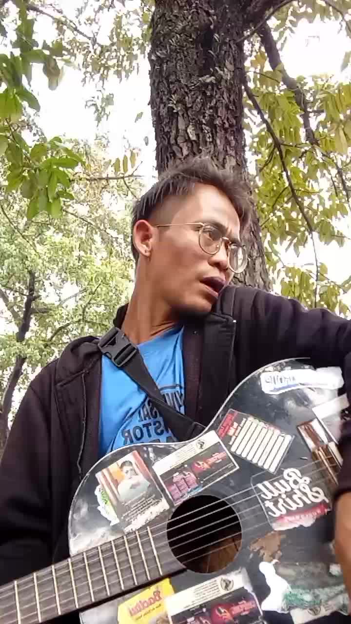 rohmansyah 29 THN dari Garut cryse pergilah kasih wa 081384040229