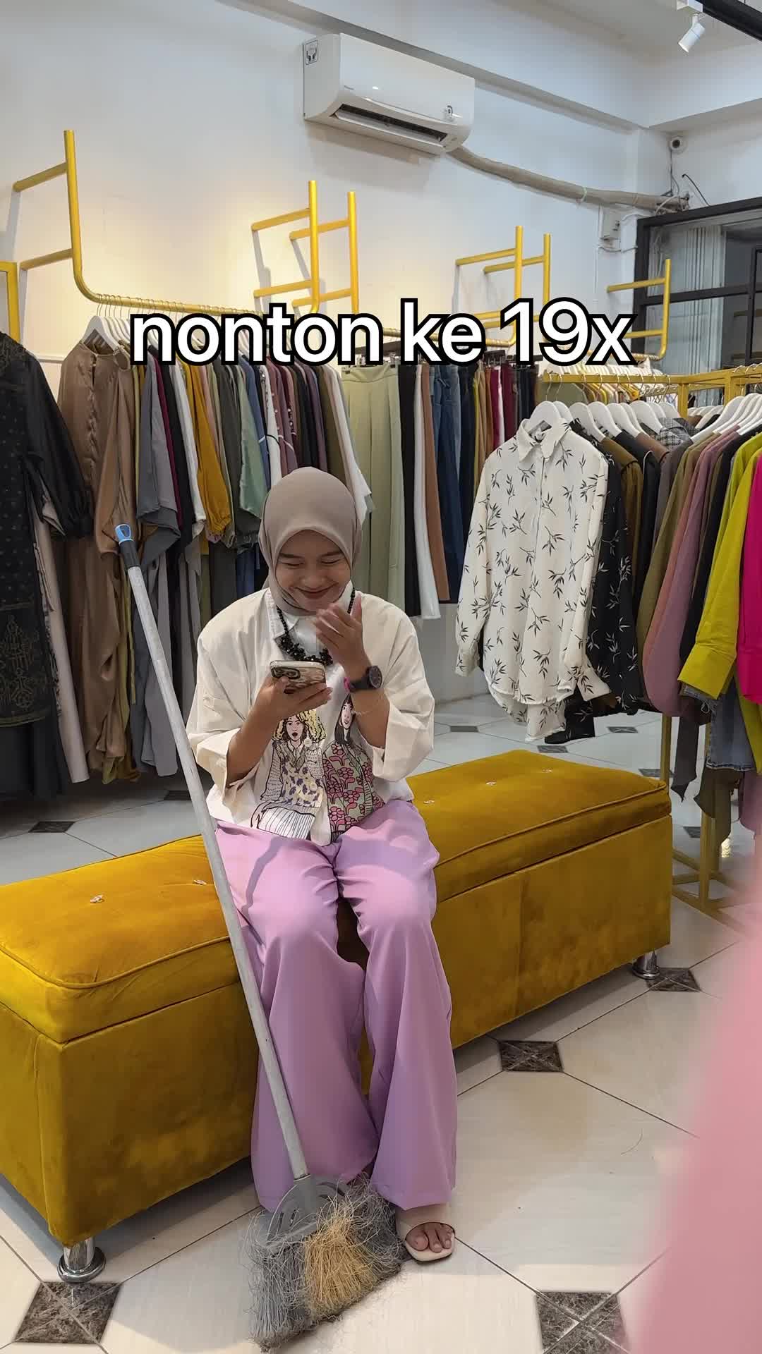 Ditonton terus setiap saat 😆