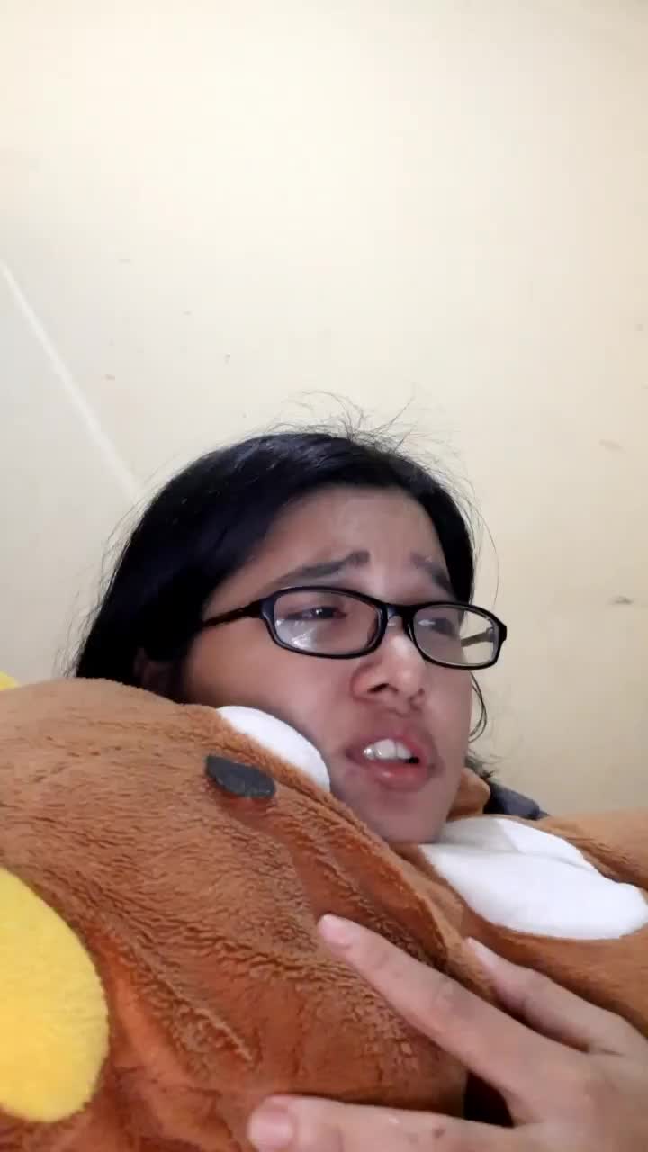 tampil di panggung spektakuler