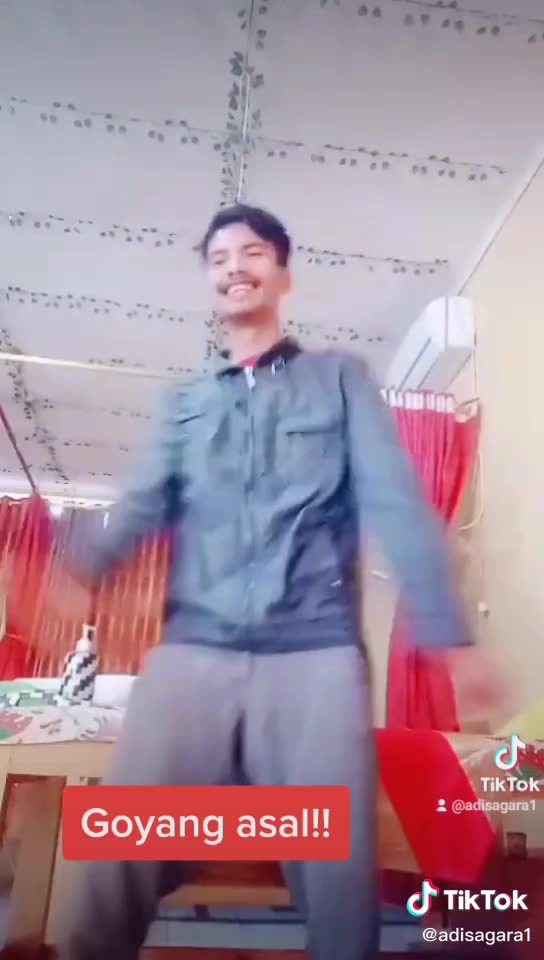dance menunggu sekedar hiburan😂