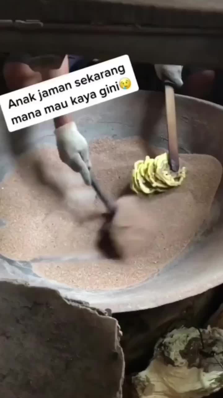 Goreng Kerupuk Dari Pasir