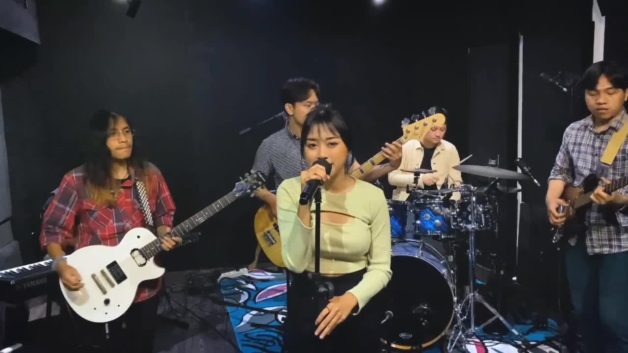 XFI2023 SOLO RADEN CLAVIORA SALSABILA 22 TAHUN BOGOR DIA SHEILA MAJID