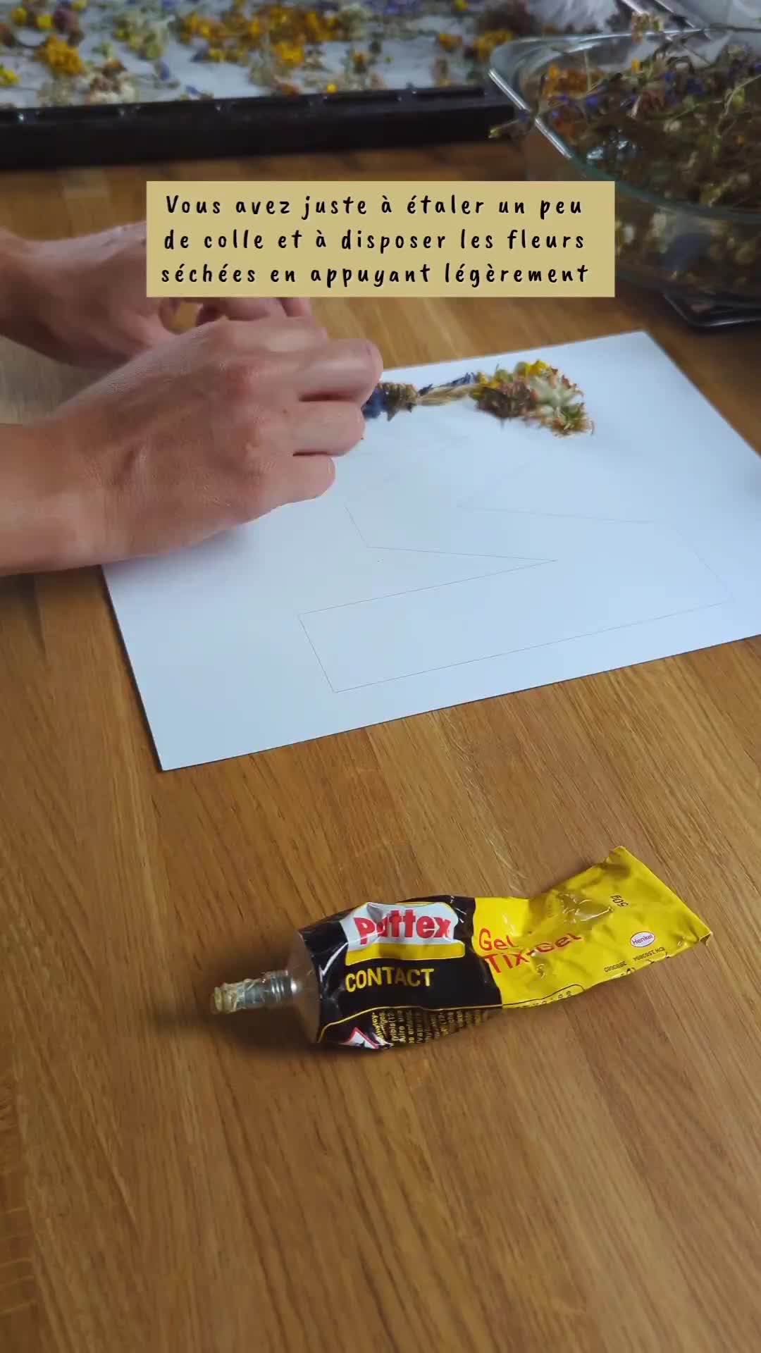 buat hiasan inisial