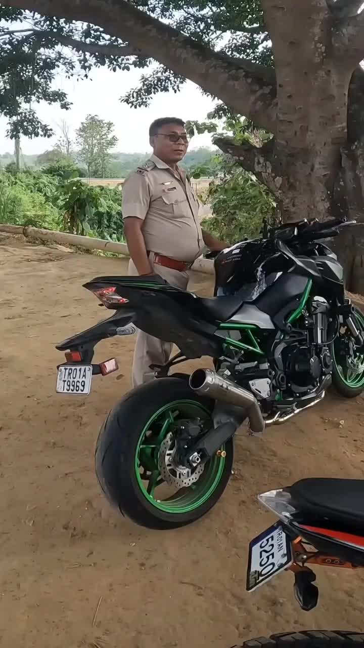 eh ayam..ayam..ayam..