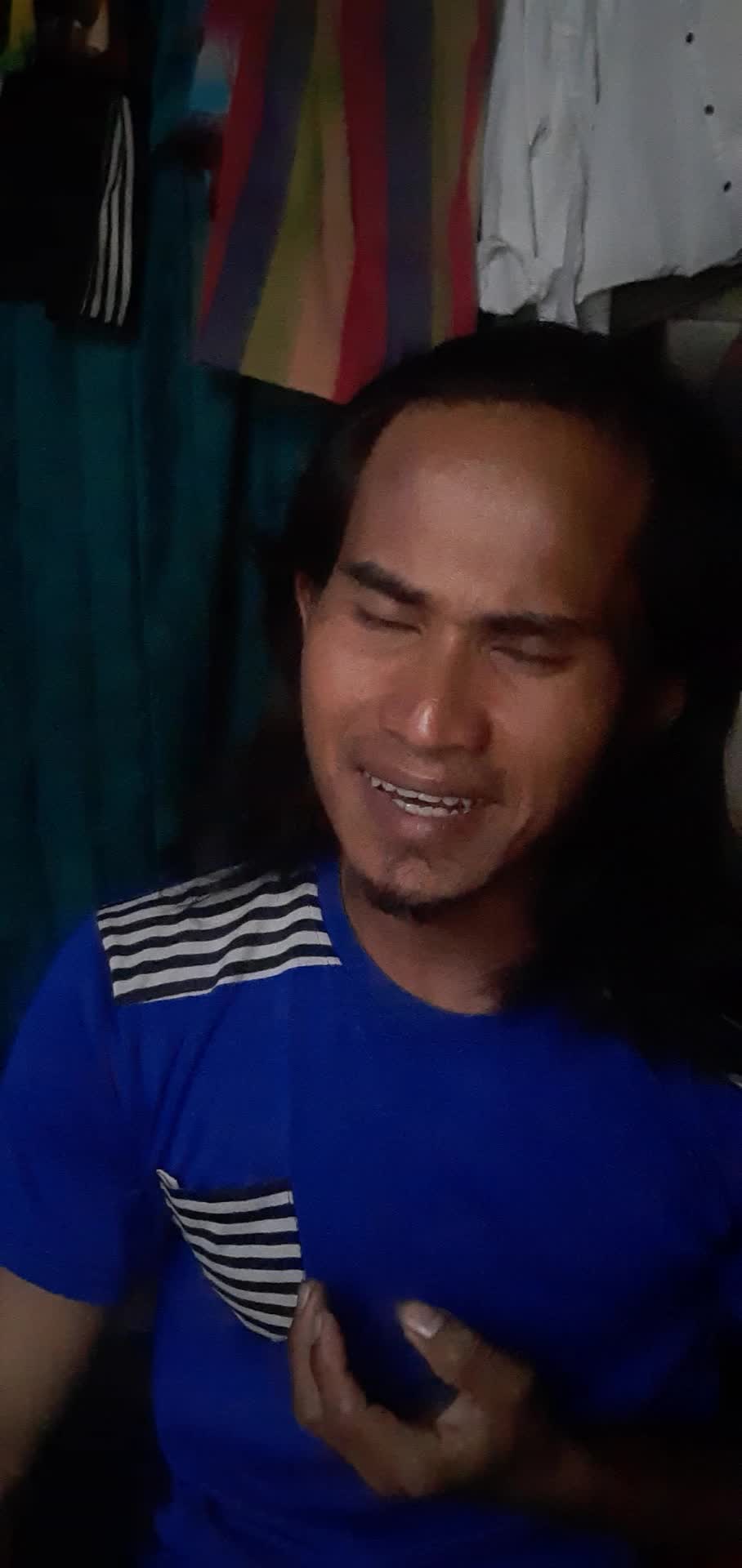 Assalamualikum perkenalkan nama saya Ahmadzaini dr Banjarmasin motif saya mengikuti audisi RSDI ingin meggapai mimpi 