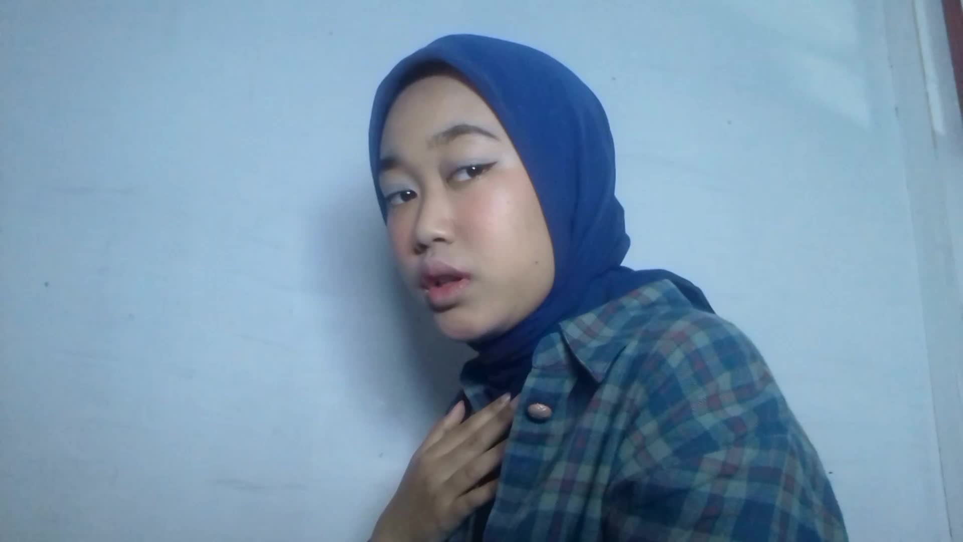TINBS Tarizka Nurjanah Bandung 20thn Eyes , Nose , Lips