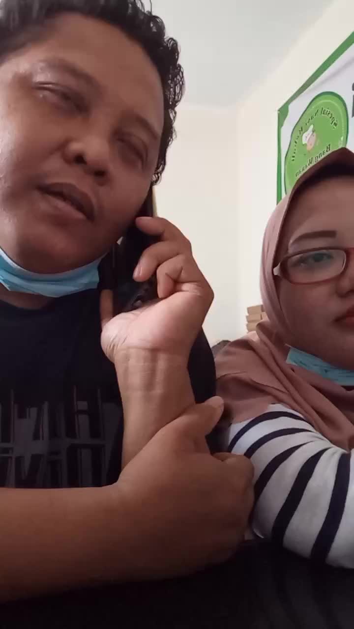 jadi malu aku...😀 terimakasih atas dukungan temen temen semua... vote kami agar kami bisa lebih berkreasi dalam menampilkan video2 kami