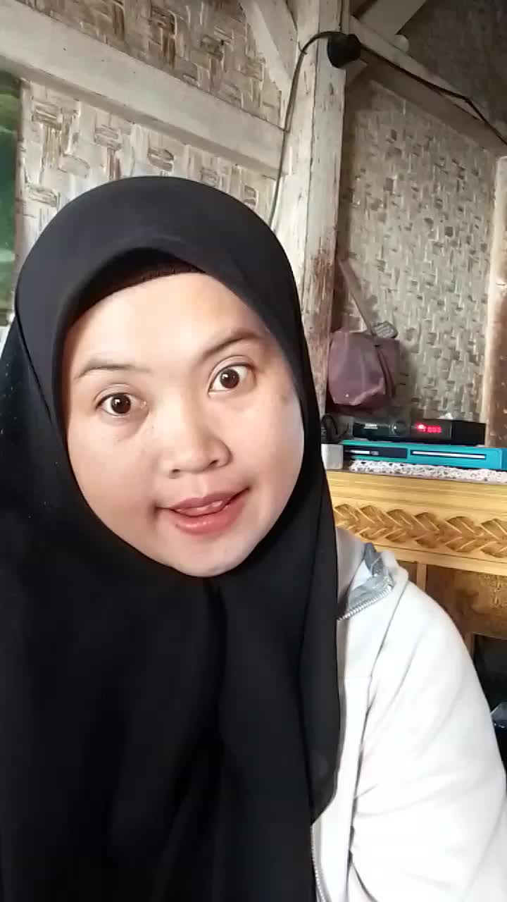 memohon sama seorang ibu yg keras kepala 