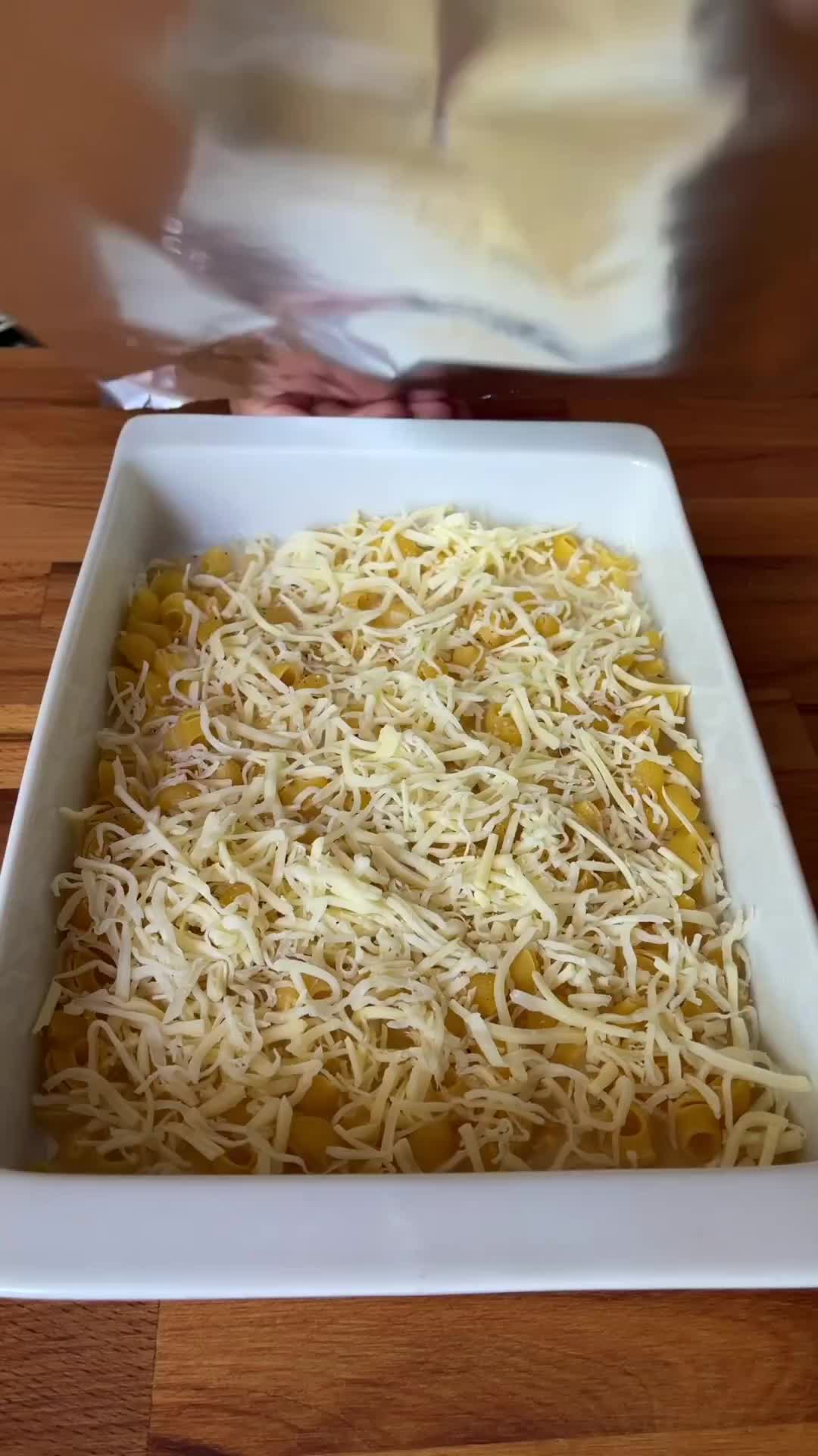 Mac and cheese!!😋😋