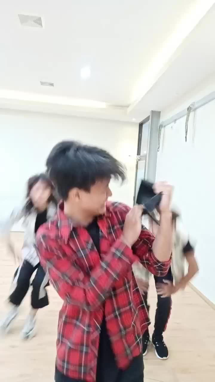 HATI INI SELALU UNTUK MU.. TAPI HARTA KU UNTUK MAMA MU EHHH 🤣😱