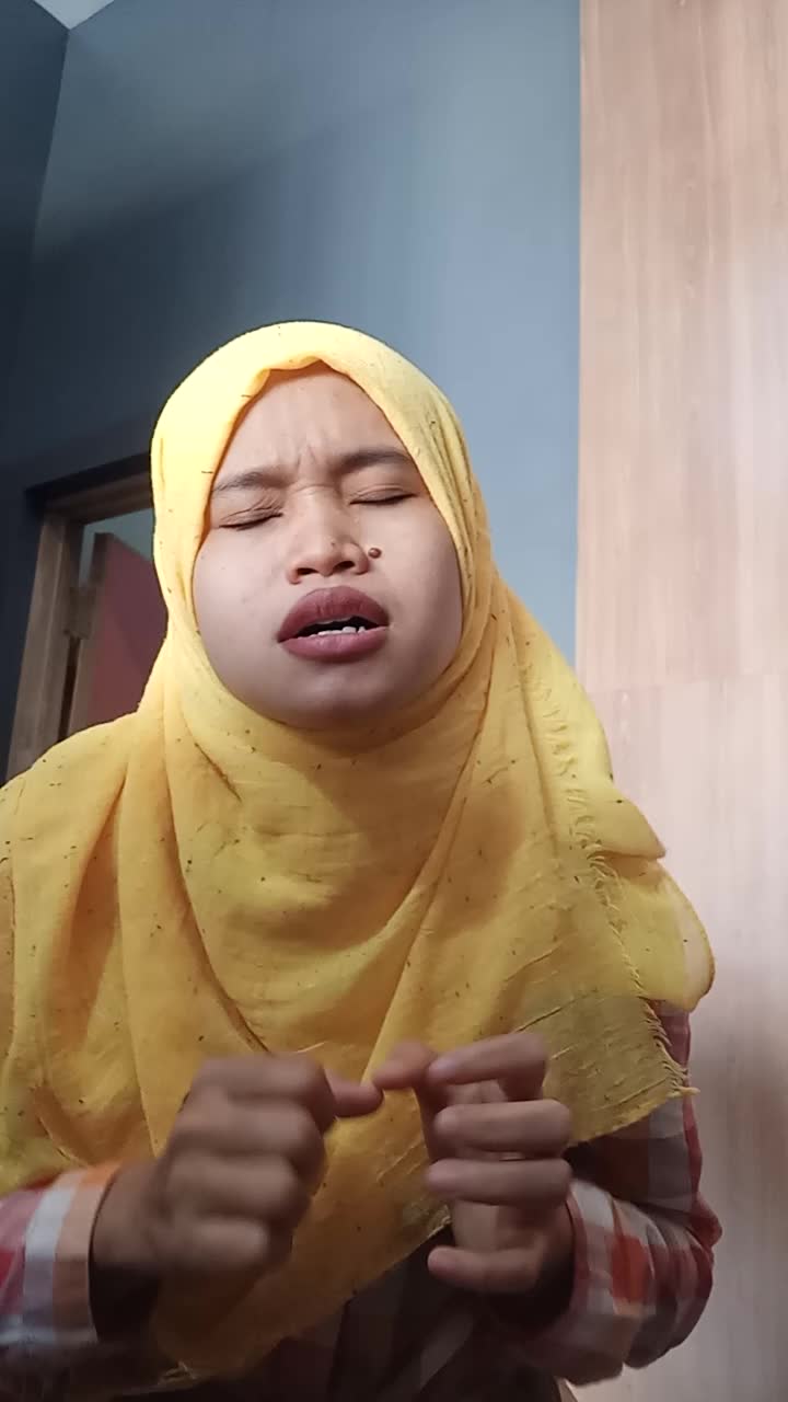XFI2021 SOLO SAGITRI KUNTI REKSA AYU 30 CIREBON WANITA BIASA