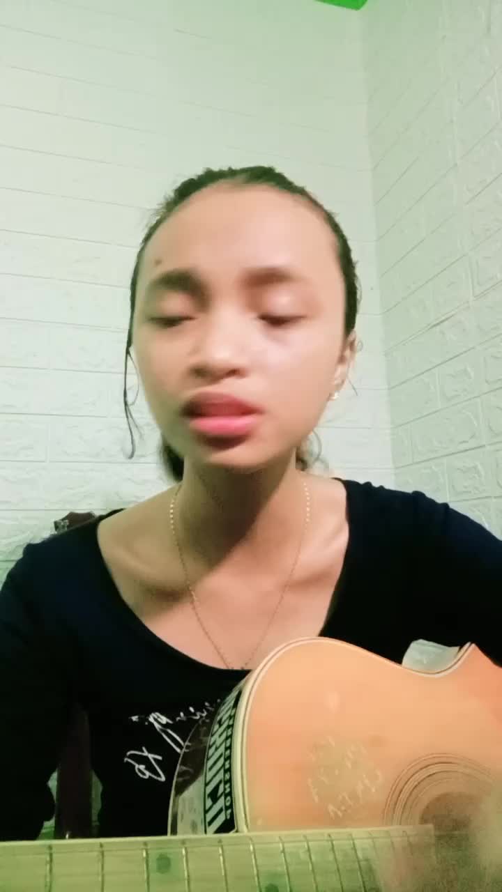 noah-separuh aku (cover jasmineta dinda). agak nyesek ya, soalnya based on a true story