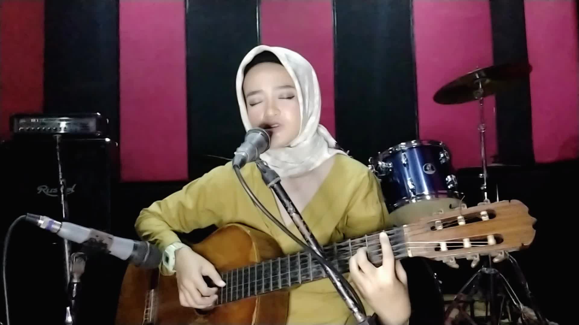 Bismillah semoga lolos || Judul : Padamu ku bersujud 