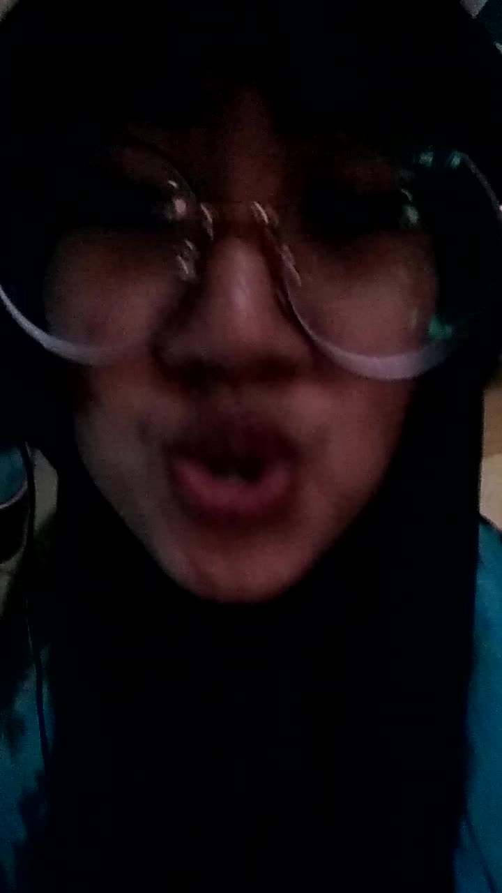 hallo Assalamualaikum perkenalkan.  nama akuu Nia Anastasia umurku 23th asal Jakarta Motivasi saya membahagiakan kedua orang tua saya 🙏🙏